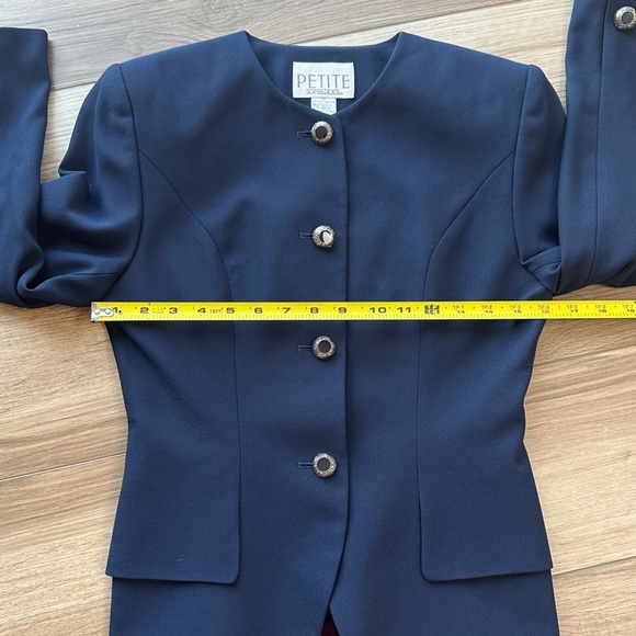 Vintage Navy Blue Matching Suit Set: Pencil Skirt & Blazer Jacket - Picture 8 of 13